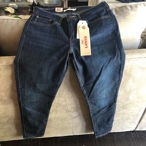 Size 28 Levi’s